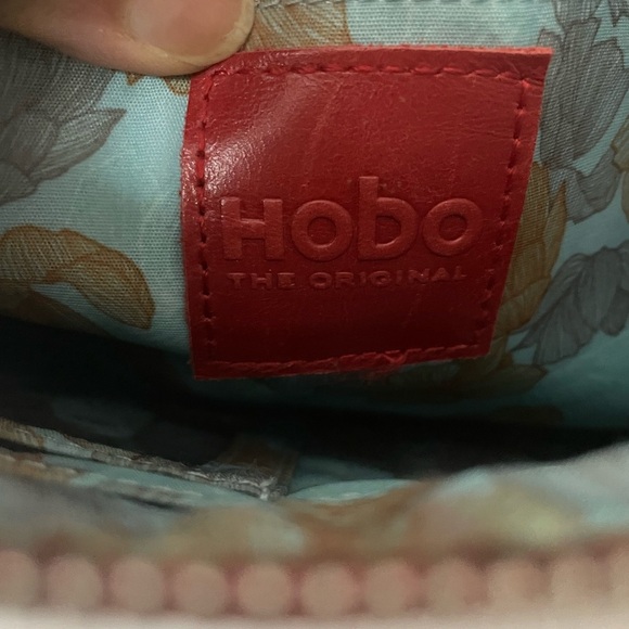 Hobo Red Pink Mara Crossbody Leather Bag - Picture 10 of 13